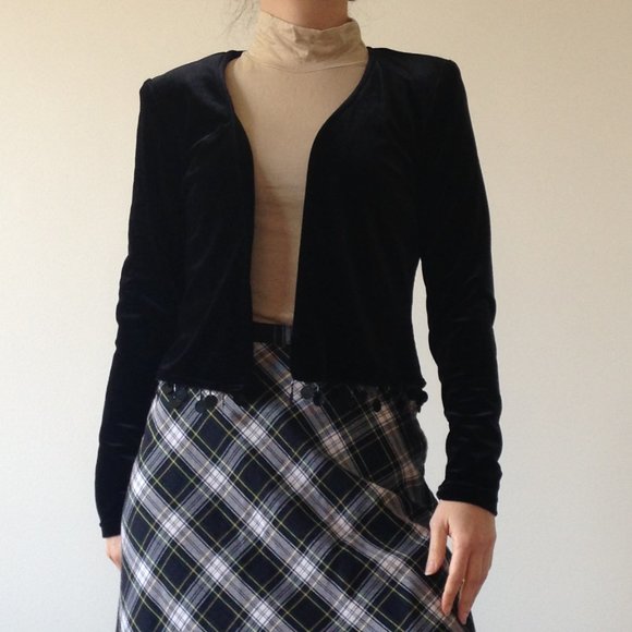 Reitmans - Black Velvet Vest With Fringe - Picture 1 of 14